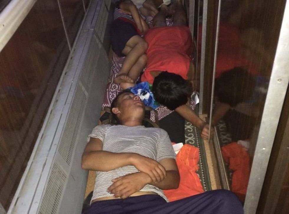В чем спать в поезде