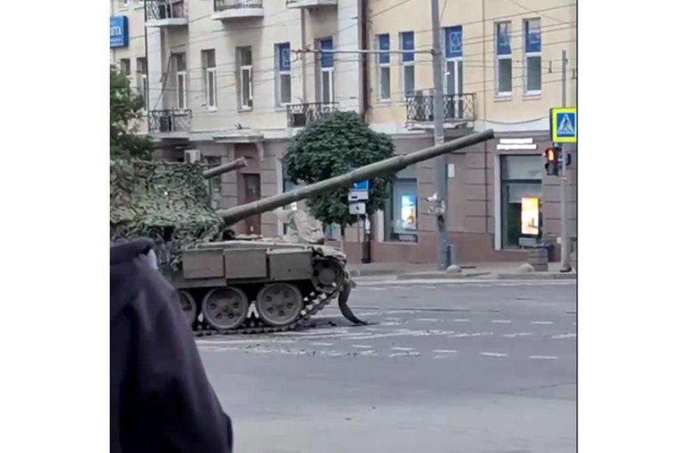 24.06 2023. Наемники ЧВК Вагнера. Колонна военной техники. Военная колонна ЧВК. Военная колонна Вагнера.