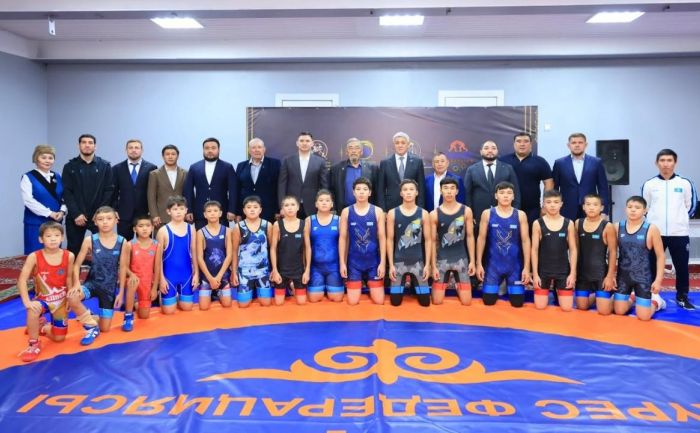 В Караганде открыли новый зал борьбы для будущих чемпионов