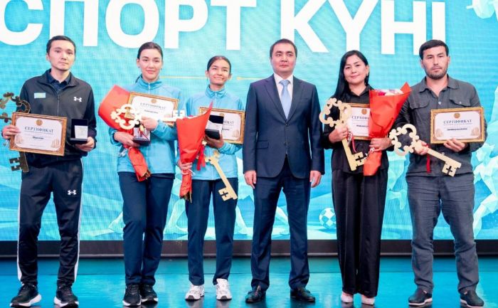 Спортивные герои Караганды получили главный подарок — собственные квартиры