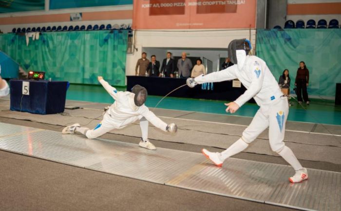 В ВКО стартовал чемпионат Казахстана по фехтованию среди молодёжи