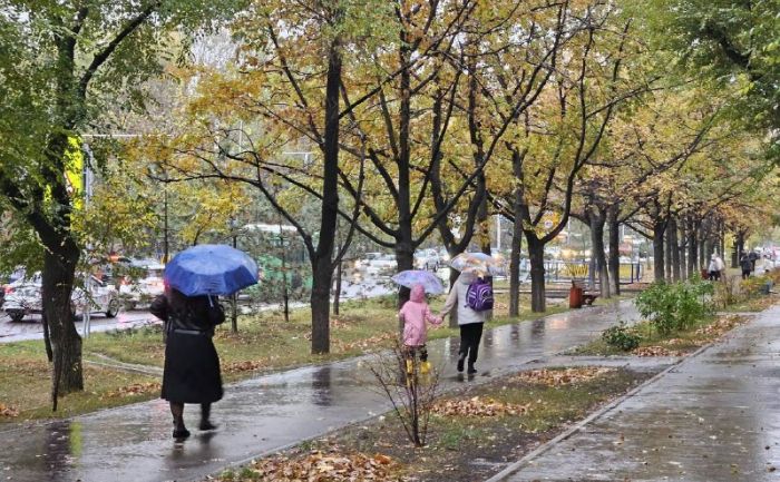 В Алматы ночью 5 октября ожидается сильный дождь: коммунальные службы усилили дежурство