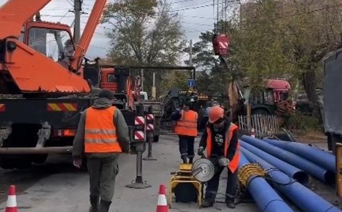 В Караганде продолжают обновлять водопроводные сети