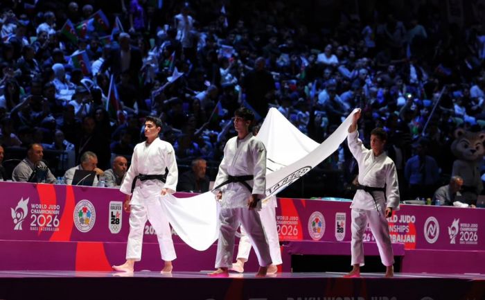 Флаг чемпионата мира по дзюдо официально передали Казахстану