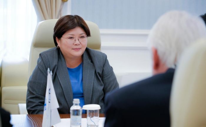 Эльвира Азимова представила главе Суда МФЦА обновленные полномочия Конституционного Суда РК