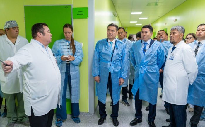Впервые в Казахстане: нейрохирургический робот Remebot будет работать с детьми