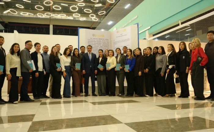 В Караганде открылась молодёжная библиотека