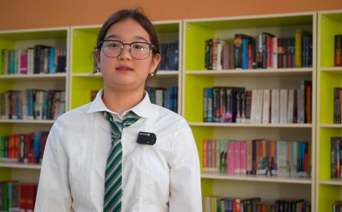 В Астане 11-летняя школьница прочитала более 850 книг