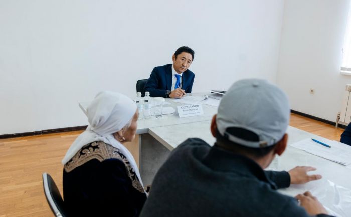 От аренды до спорткомплекса: какие проблемы жителей Исатайского района взял на контроль аким