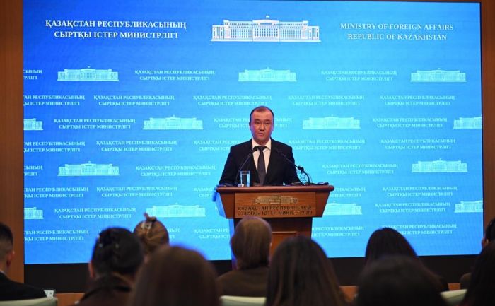 Казахстанцев предупредили о новых правилах работы в Грузии