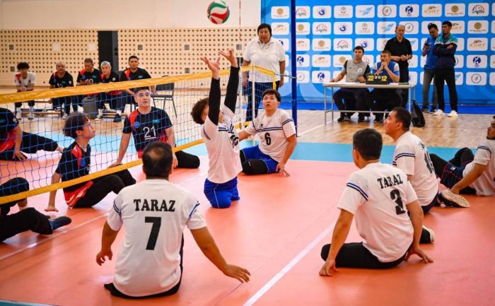 В Актобе проходит второй этап чемпионата Республики Казахстан по сидячему волейболу