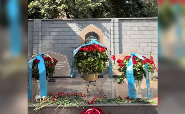 Памятник сотрудникам полиции, погибшим при исполнении служебного долга, открыли в Алматы