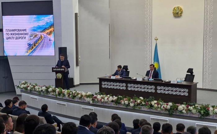 В Казахстане подготовят трёхлетний план повышения качества местных дорог