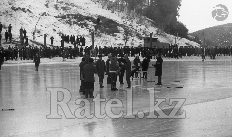 Алма Ата Медео на Ледовом катке